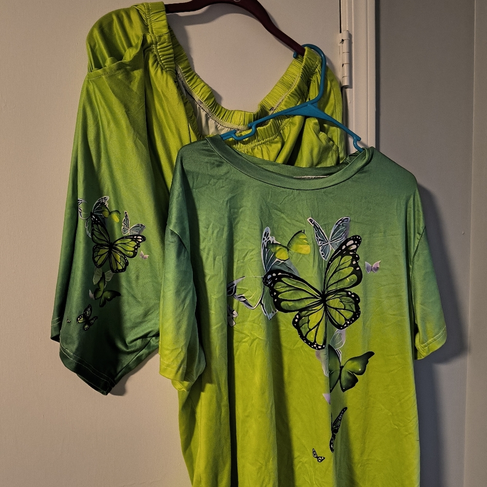 Green Butterfly Print T-Shirt